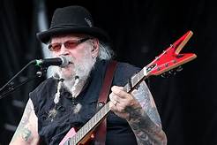 Artist David Allan Coe